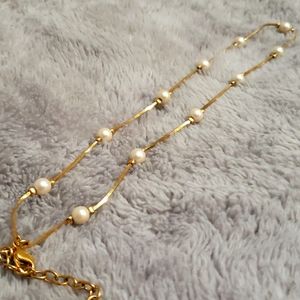 《Gold Pearl Necklace》